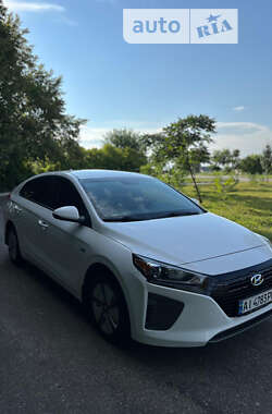 Хэтчбек Hyundai Ioniq 2019 в Киеве