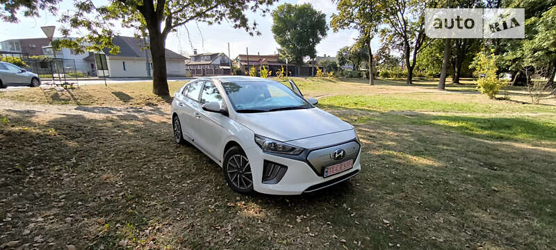 Ліфтбек Hyundai Ioniq 2021 в Луцьку