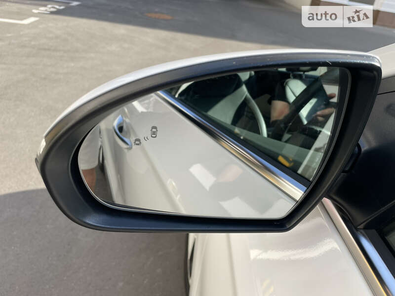 Лифтбек Hyundai Ioniq 2019 в Одессе