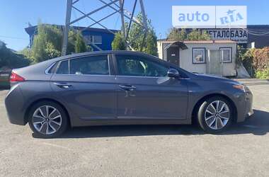 Хетчбек Hyundai Ioniq 2018 в Києві