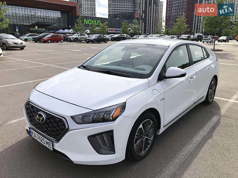 Лифтбек Hyundai Ioniq 2020 в Киеве
