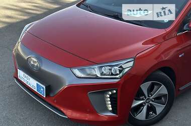 Хэтчбек Hyundai Ioniq 2017 в Киеве