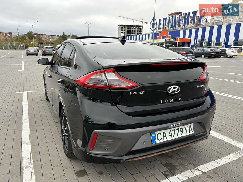 Хетчбек Hyundai Ioniq 2017 в Умані