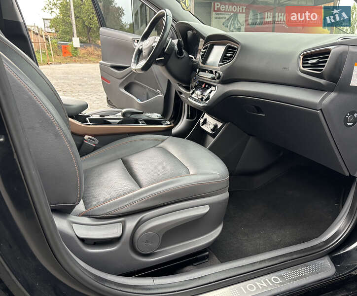 Хетчбек Hyundai Ioniq 2017 в Умані