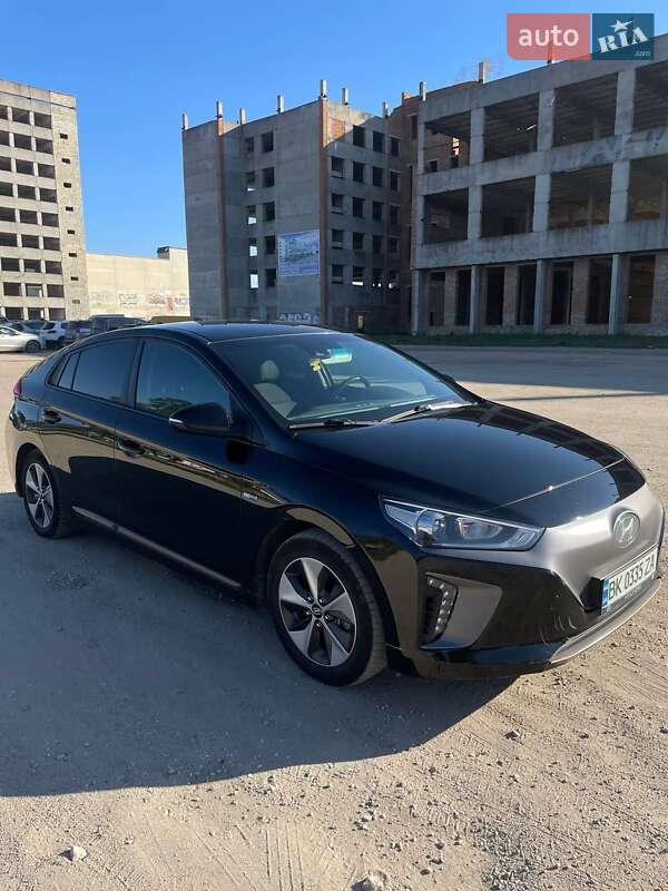Хетчбек Hyundai Ioniq 2019 в Тернополі