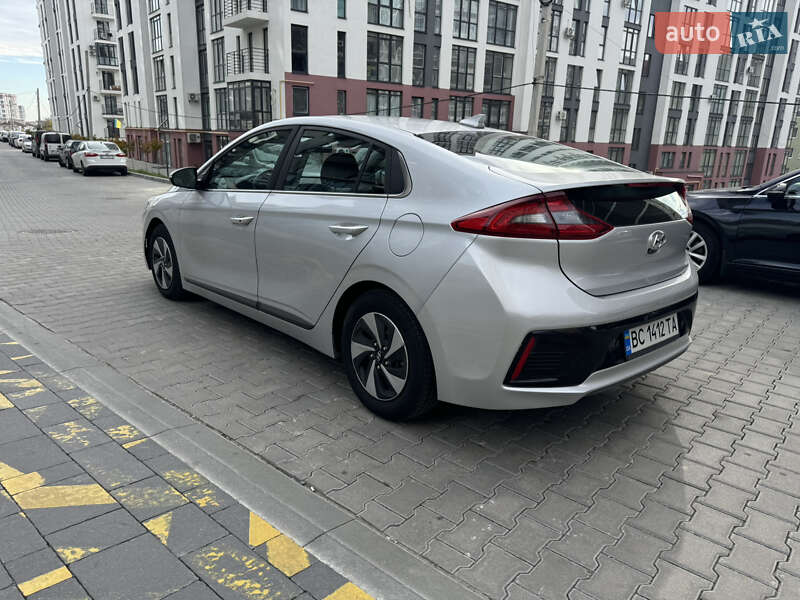 Хэтчбек Hyundai Ioniq 2017 в Львове фото 4 Хэтчбек Hyundai Ioniq 2017 в Львове