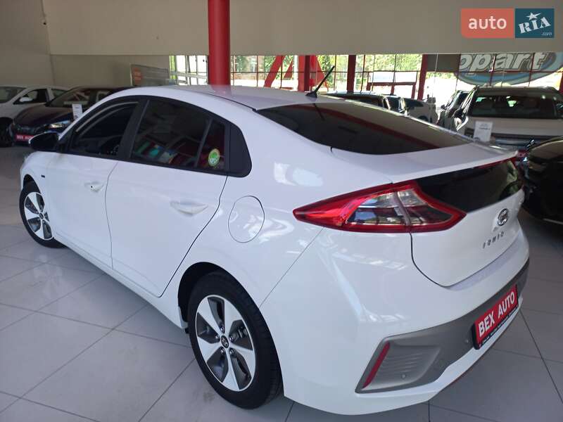 Хетчбек Hyundai Ioniq 2017 в Одесі