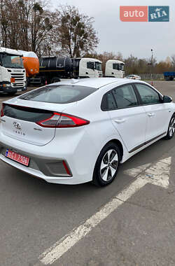 Хэтчбек Hyundai Ioniq 2016 в Ровно