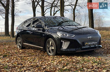 Хэтчбек Hyundai Ioniq 2017 в 