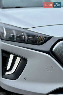 Лифтбек Hyundai Ioniq 2020 в 