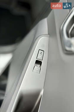 Лифтбек Hyundai Ioniq 2020 в 