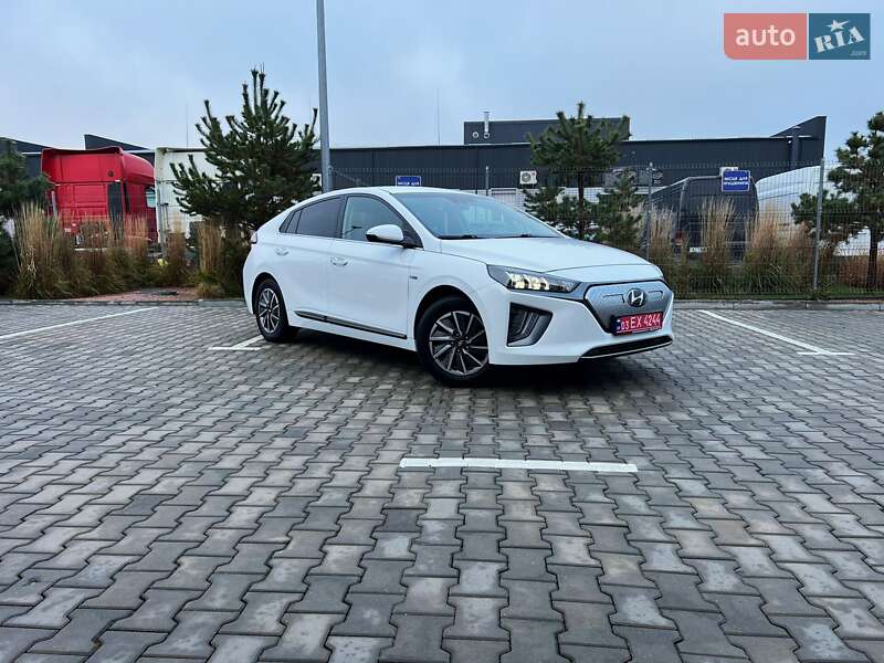 Хэтчбек Hyundai Ioniq 2019 в Луцке