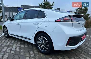 Хэтчбек Hyundai Ioniq 2019 в Луцке