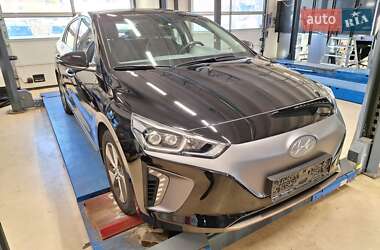 Хэтчбек Hyundai Ioniq 2018 в 