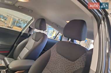 Хэтчбек Hyundai Ioniq 2018 в 
