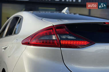 Лифтбек Hyundai Ioniq 2019 в 