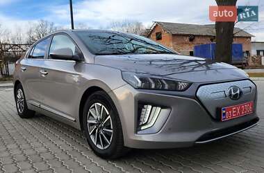 Ліфтбек Hyundai Ioniq 2020 в Бориславі