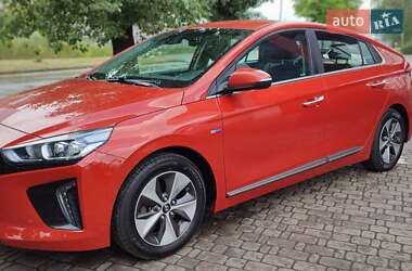 Хэтчбек Hyundai Ioniq 2018 в Киеве