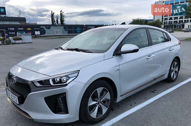 Хэтчбек Hyundai Ioniq 2018 в Киеве
