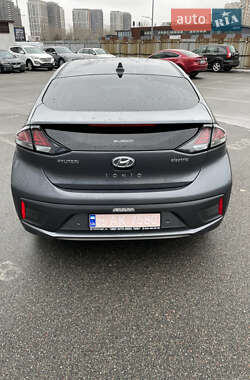 Лифтбек Hyundai Ioniq 2020 в 