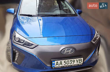 Хэтчбек Hyundai Ioniq 2017 в 