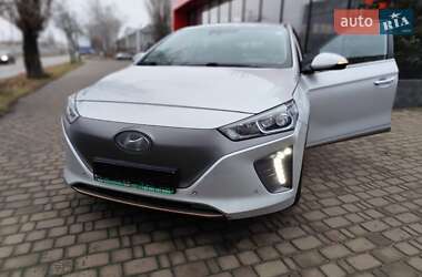 Хэтчбек Hyundai Ioniq 2017 в 
