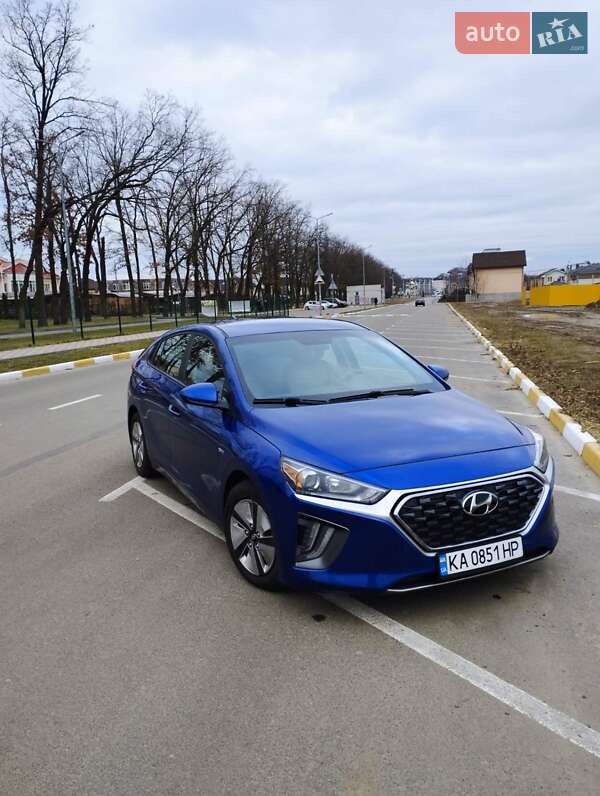 Хэтчбек Hyundai Ioniq 2019 в 
