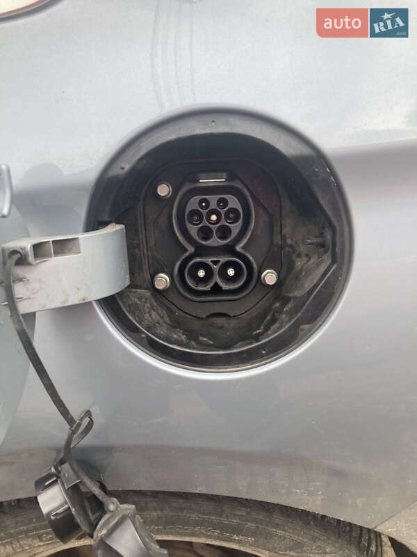 Хетчбек Hyundai Ioniq 2016 в Кропивницькому