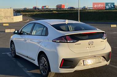 Лифтбек Hyundai Ioniq 2021 в Львове