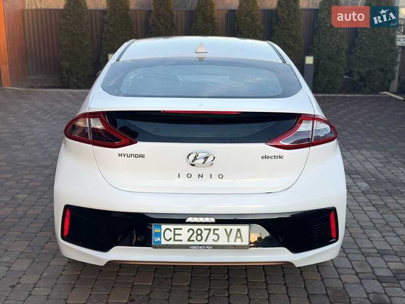 Ліфтбек Hyundai Ioniq 2019 в Чернівцях