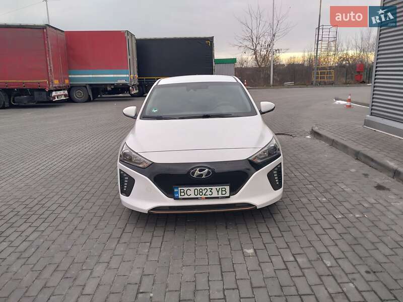 Хэтчбек Hyundai Ioniq 2018 в Львове