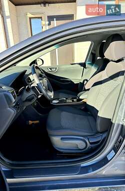 Хетчбек Hyundai Ioniq 2019 в 
