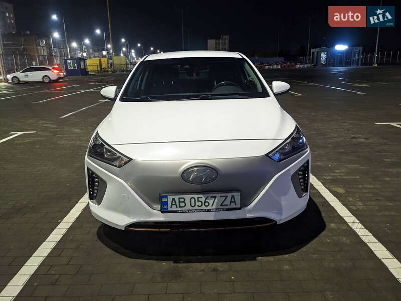 Хетчбек Hyundai Ioniq 2017 в Вінниці