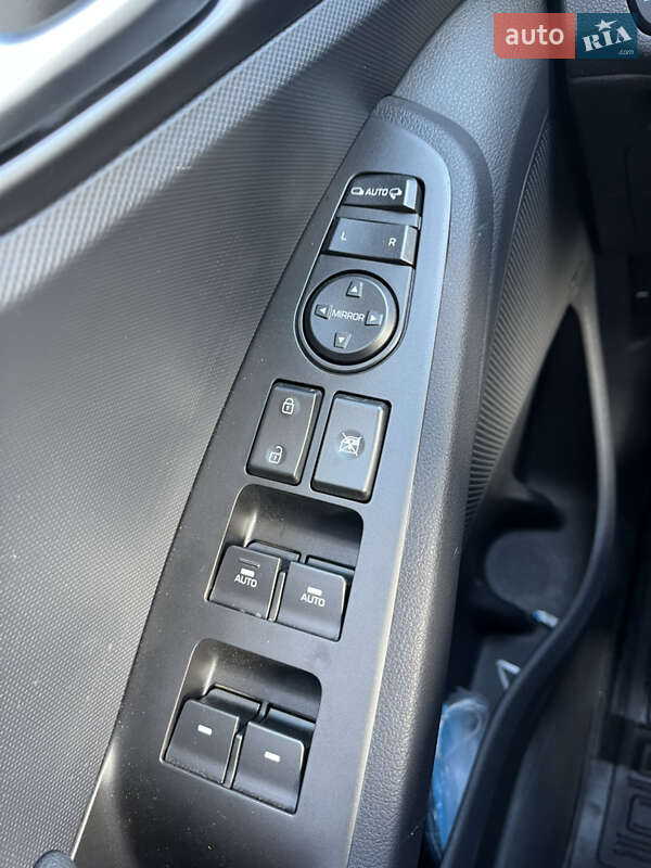 Хэтчбек Hyundai Ioniq 2019 в Немирове фото 36 Хэтчбек Hyundai Ioniq 2019 в Немирове