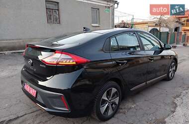 Лифтбек Hyundai Ioniq 2019 в 