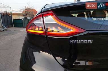 Лифтбек Hyundai Ioniq 2019 в 