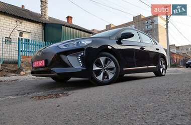 Лифтбек Hyundai Ioniq 2019 в 