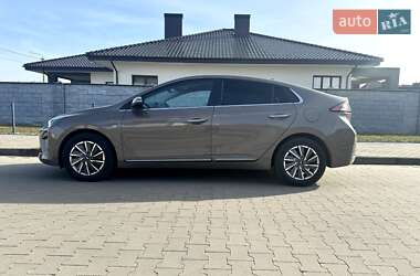 Ліфтбек Hyundai Ioniq 2019 в 