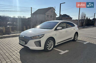 Хетчбек Hyundai Ioniq 2016 в Вінниці