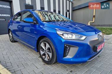 Хэтчбек Hyundai Ioniq 2017 в 
