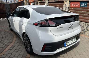 Лифтбек Hyundai Ioniq 2020 в 