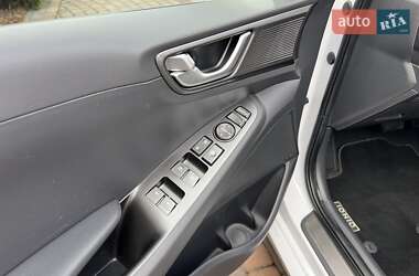 Лифтбек Hyundai Ioniq 2020 в 