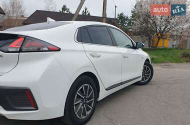 Лифтбек Hyundai Ioniq 2019 в 