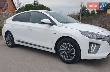 Лифтбек Hyundai Ioniq 2019 в 