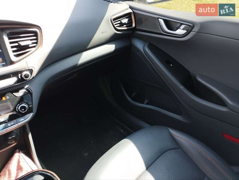 Хетчбек Hyundai Ioniq 2019 в Львові