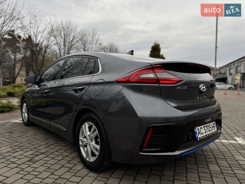 Хетчбек Hyundai Ioniq 2016 в Луцьку