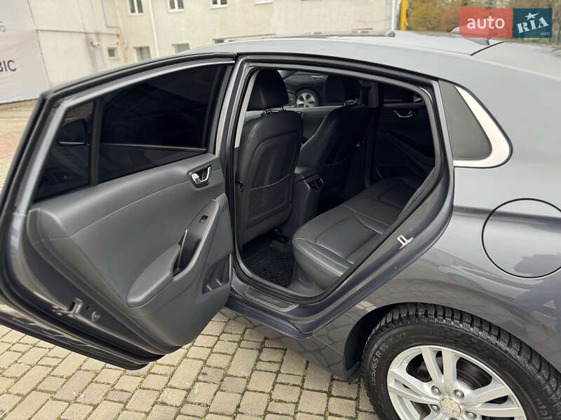 Хетчбек Hyundai Ioniq 2016 в Луцьку