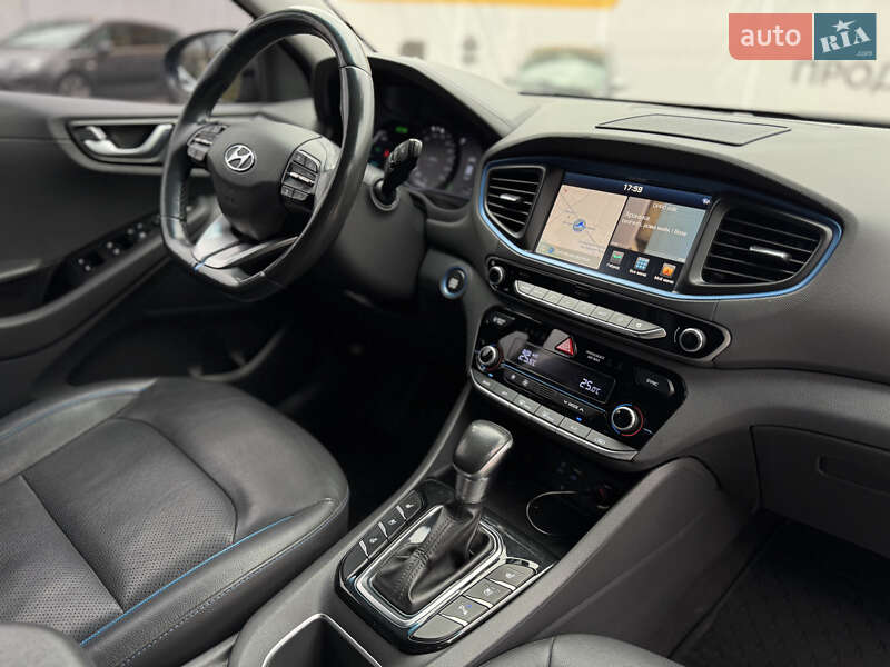 Хетчбек Hyundai Ioniq 2016 в Луцьку