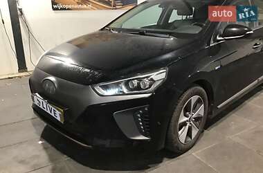 Хэтчбек Hyundai Ioniq 2017 в 