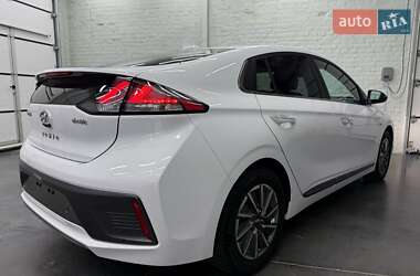 Хэтчбек Hyundai Ioniq 2019 в 